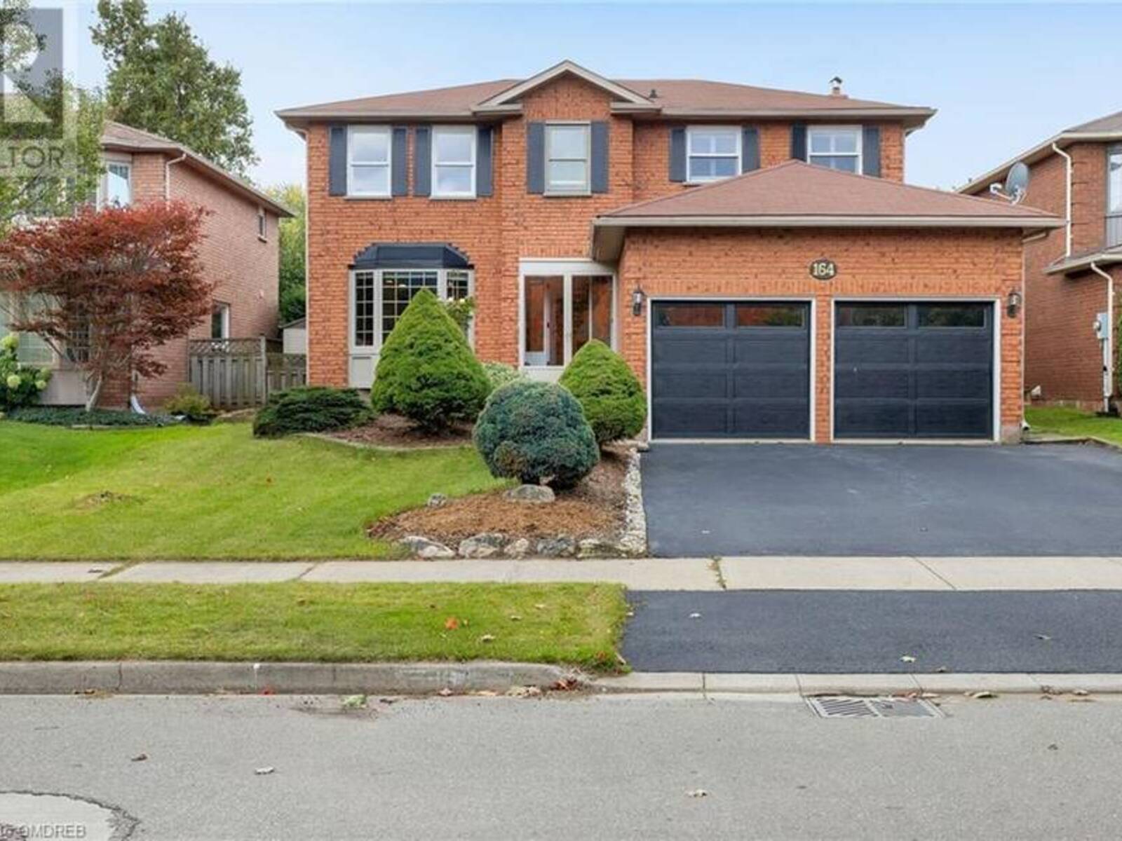 164 WARNER Drive, Oakville, Ontario L6L 6E7