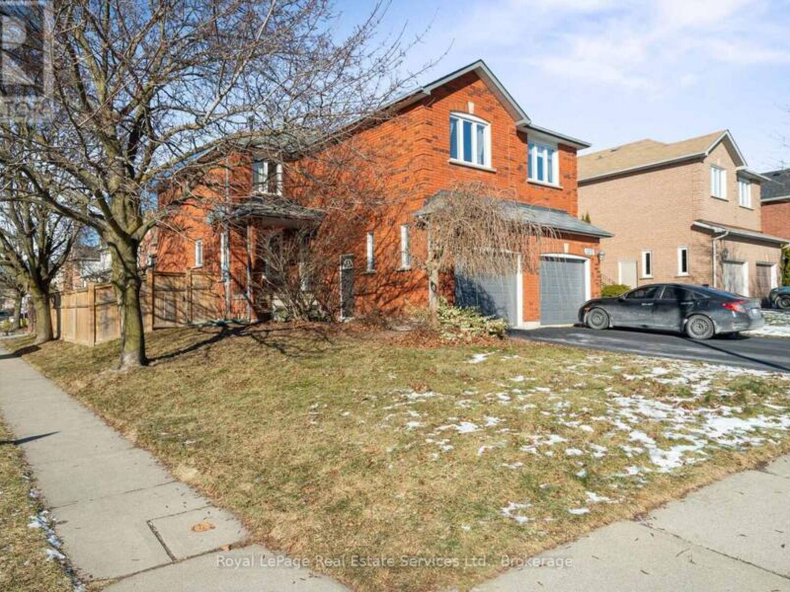 103 NISKA DRIVE, Hamilton, Ontario L8B 0M8