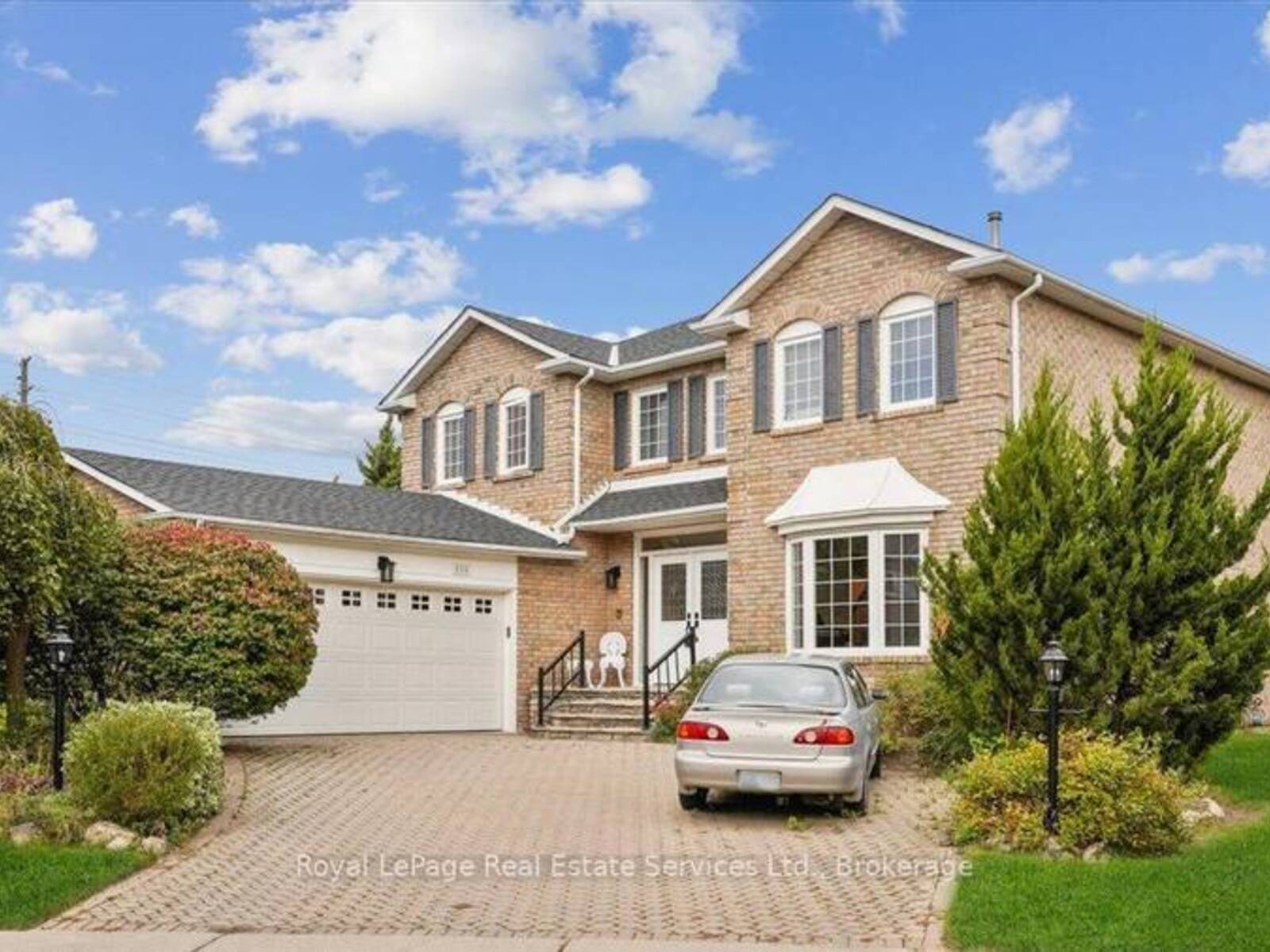 524 CHILLINGHAM CRESCENT, Oakville, Ontario L6J 6N7