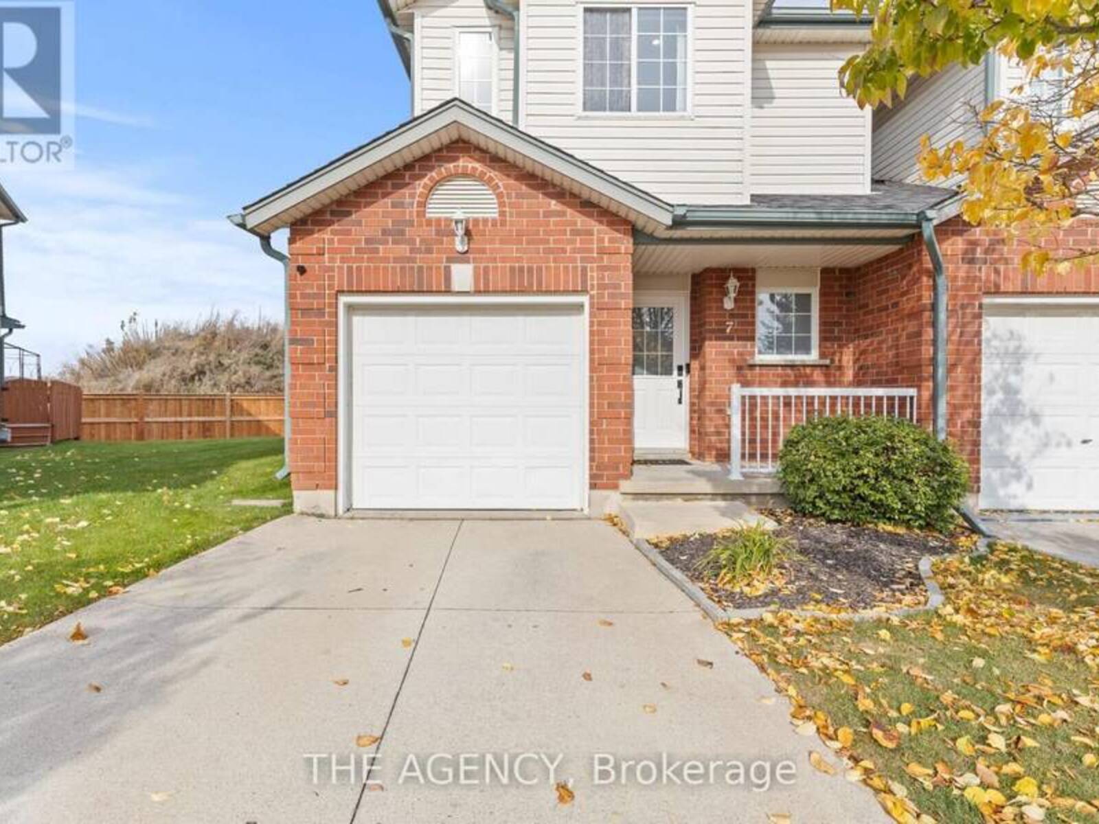 7 - 10 STONECAIRN DRIVE, Cambridge, Ontario N1T 1X1