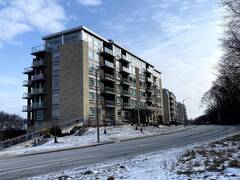 606 - 455 CHARLTON AVENUE E Hamilton Ontario, L8N 0B2