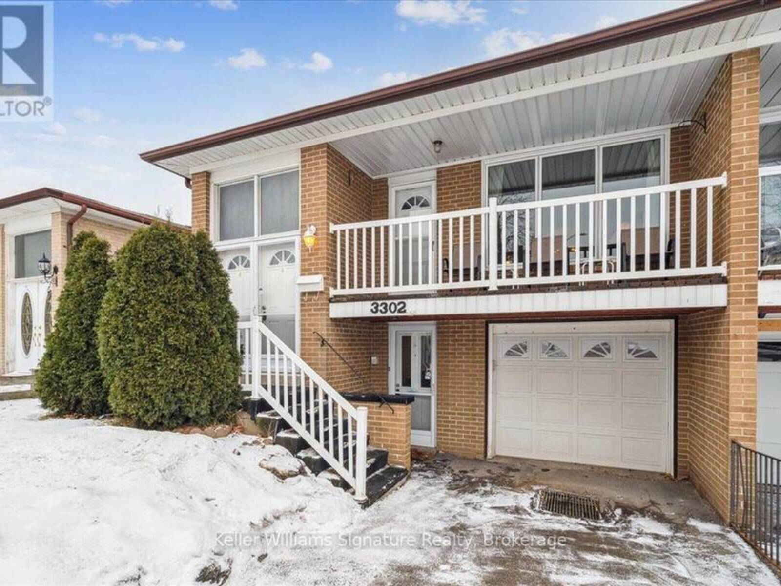 3302 VICTORY CRESCENT, Mississauga, Ontario L4T 1L9