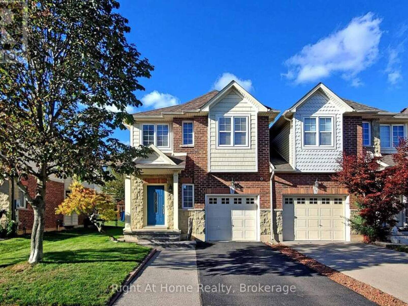 15 BROOKING COURT, Ancaster, Ontario L9G 0A6