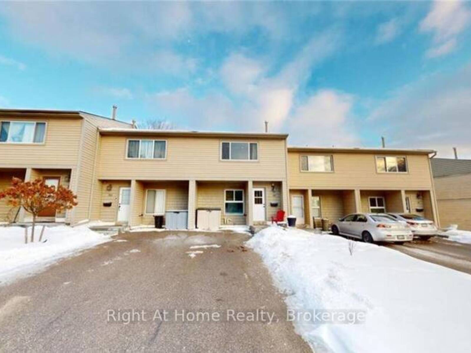 49 - 15 GREEN VALLEY DRIVE, Kitchener, Ontario N2P 1K7