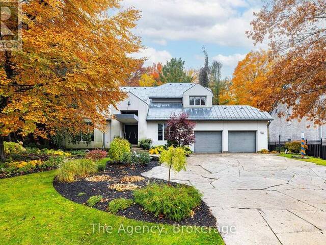 140 CHANCERY DRIVE Ancaster Ontario, L9M 4M3 - 5 Bedrooms Home For Sale