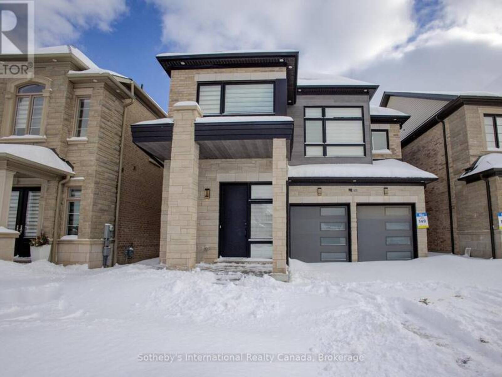 2408 EDWARD LEAVER TRAIL, Oakville, Ontario L6M 4G3