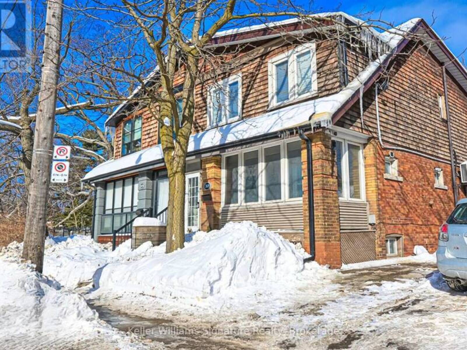 369 MOUNT PLEASANT ROAD, Toronto, Ontario M4T 2C9