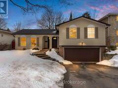 656 CASTLEGUARD CRESCENT Burlington Ontario, L7N 2W6