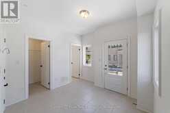 36 - 260 MELODY COMMON | Oakville Ontario | Slide Image Three