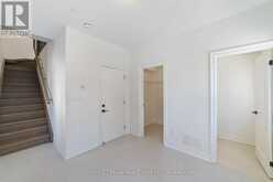 36 - 260 MELODY COMMON | Oakville Ontario | Slide Image Five