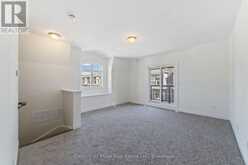 36 - 260 MELODY COMMON | Oakville Ontario | Slide Image Twenty-four