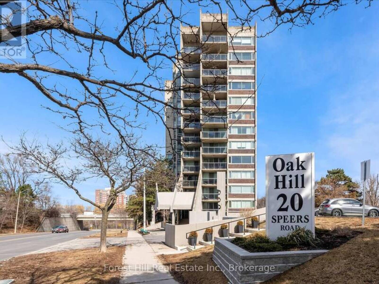 502 - 20 SPEERS ROAD, Oakville, Ontario L6K 3R5