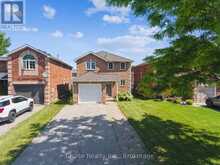 46 SYDENHAM WELLS | Barrie Ontario | Slide Image Twenty