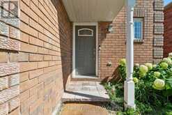 46 SYDENHAM WELLS | Barrie Ontario | Slide Image Two