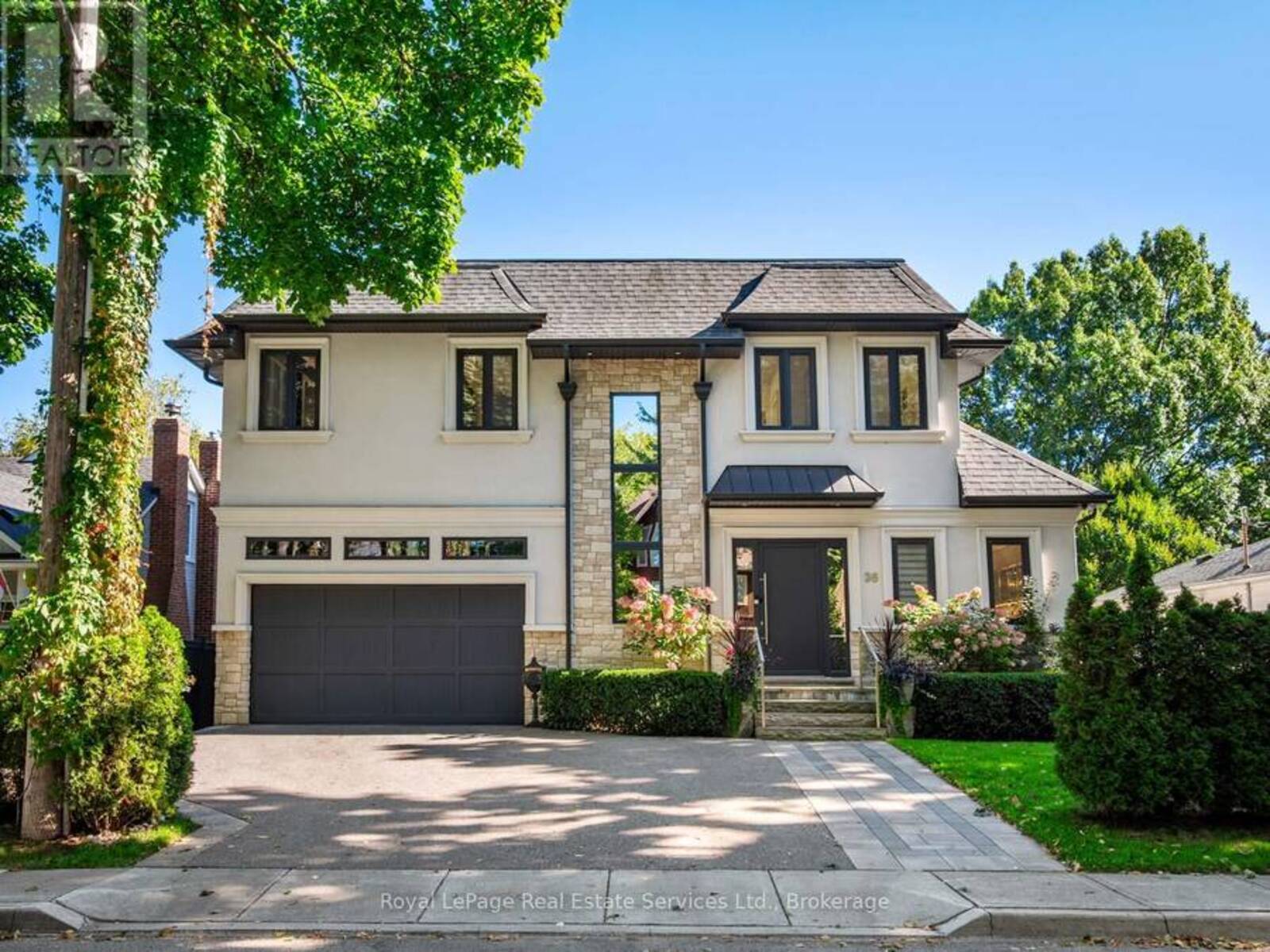36 ANDERSON STREET, Oakville, Ontario L6K 1A5