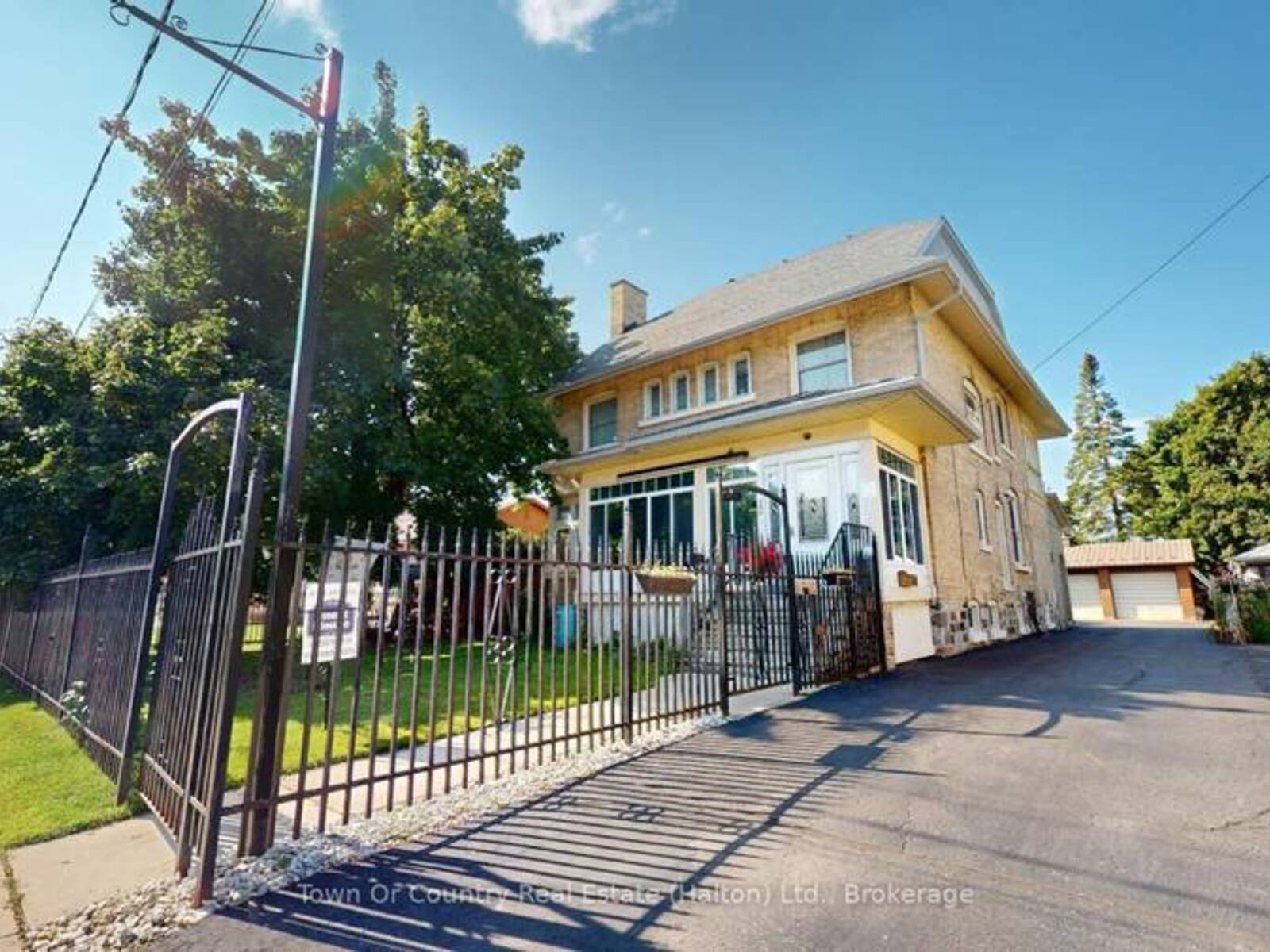 540 10TH AVENUE, Hanover, Ontario N4N 2P4