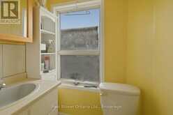 307 WALLACE AVENUE S | Welland Ontario | Slide Image Twelve