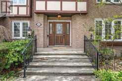 2082 MISSISSAUGA ROAD | Mississauga Ontario | Slide Image Eight