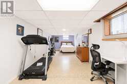 334 TRAGINA AVENUE N | Hamilton Ontario | Slide Image Thirty-three
