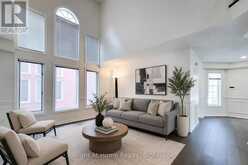 85 MEADOWLANDS BOULEVARD | Hamilton Ontario | Slide Image Ten