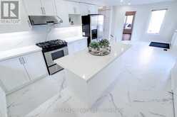 85 MEADOWLANDS BOULEVARD | Hamilton Ontario | Slide Image Nineteen