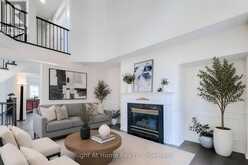 85 MEADOWLANDS BOULEVARD | Hamilton Ontario | Slide Image Eight