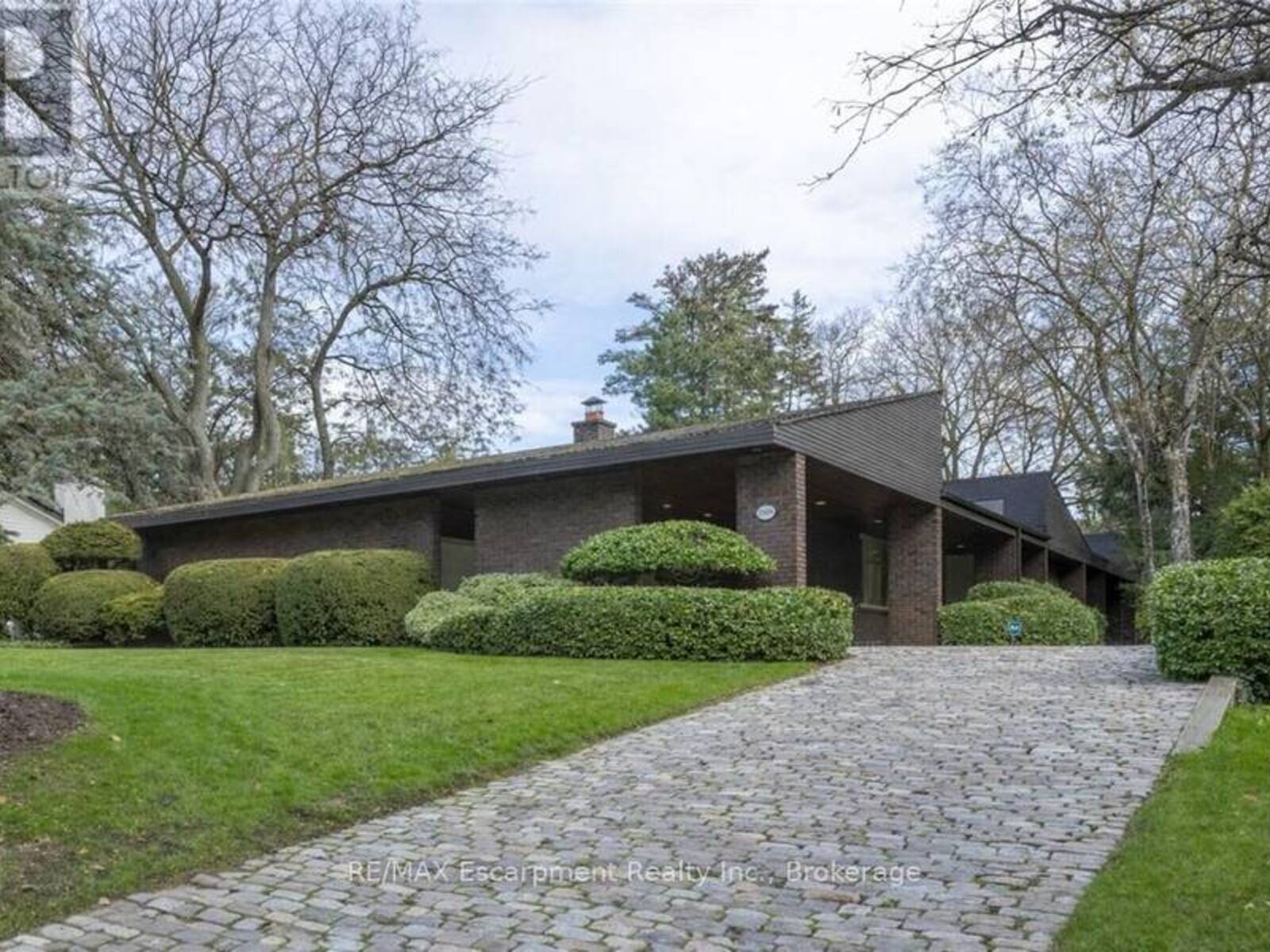 1168 CAREY ROAD, Oakville, Ontario L6J 2E4