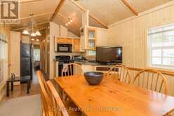 38 TEMAGAMI TRAIL | Wasaga Beach Ontario | Slide Image Eight