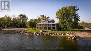 6890 ESSEX 50 ROAD | Amherstburg Ontario | Slide Image Ten