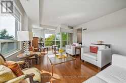 405 - 2511 LAKESHORE ROAD W | Oakville Ontario | Slide Image Ten