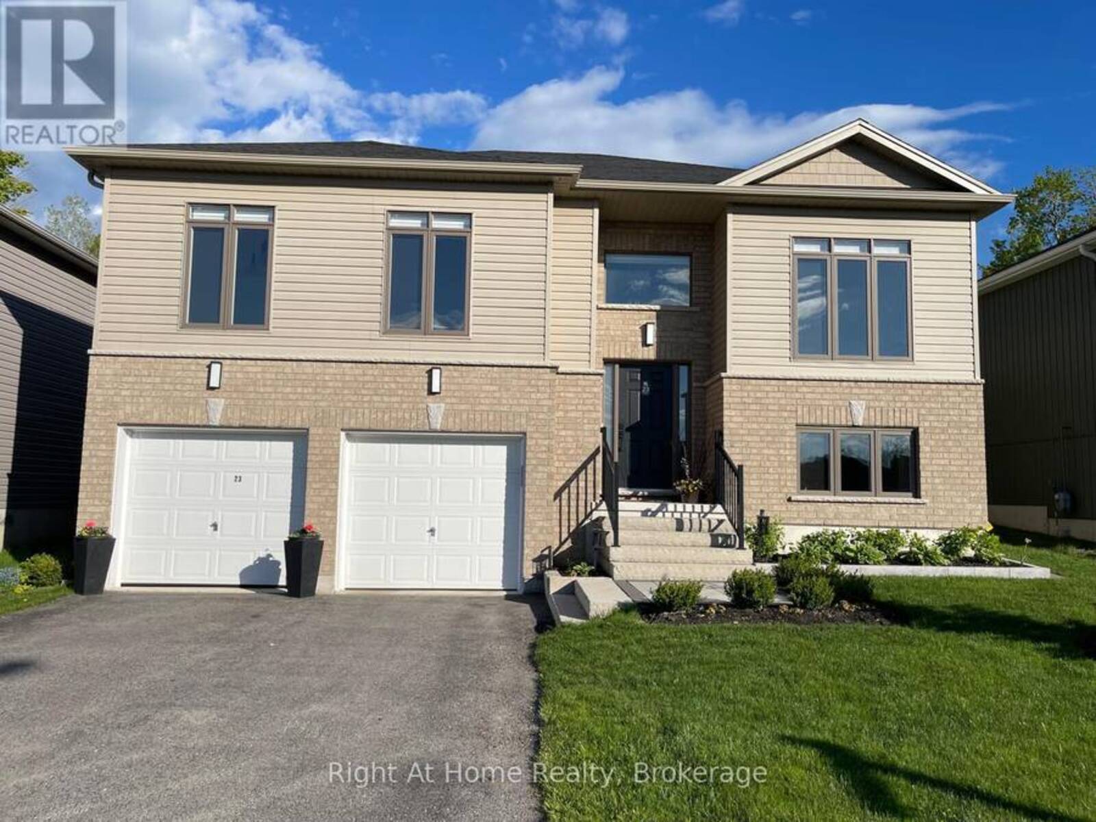 23 RALPH DALTON BOULEVARD, Tay, Ontario L0K 2A0
