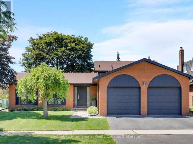 312 PINEGROVE ROAD Oakville Ontario, L6K 3R1 - 4 Bedrooms Home For Sale
