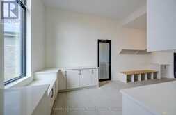 6 SUGARBUSH COURT | Halton Hills Ontario | Slide Image Seventeen