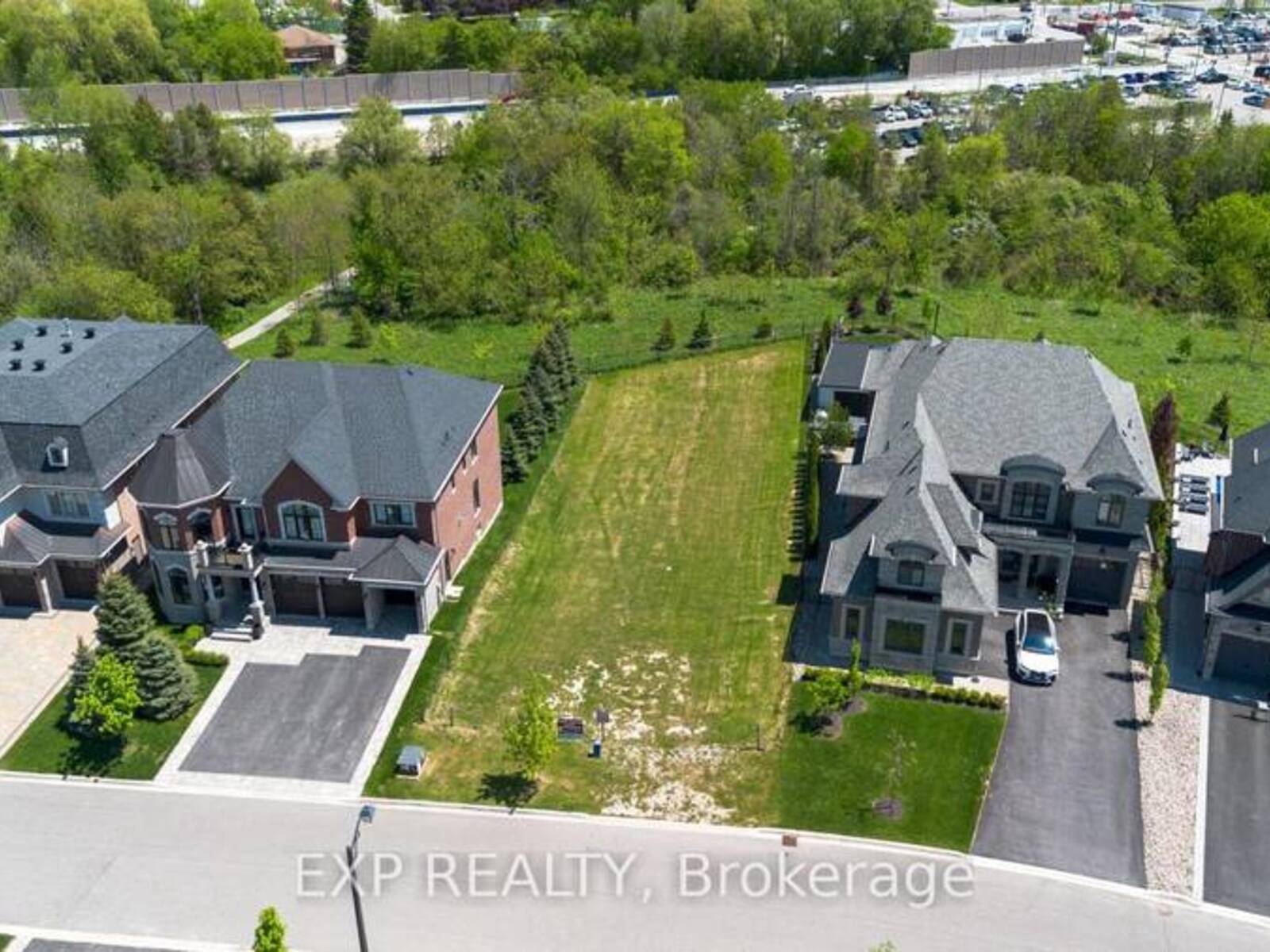 25 HOGAN COURT, King, Ontario L7B 1C9