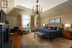 2054 LAKESHORE ROAD E | Oakville Ontario | Slide Image Nineteen