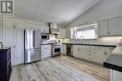 330 MOUNTSBERG ROAD | Hamilton Ontario | Slide Image Thirteen