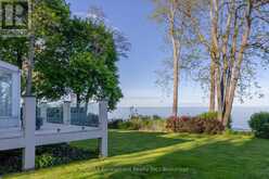 3346 LAKESHORE ROAD W | Oakville Ontario | Slide Image Three