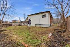 880 LAWRENCE ROAD | Hamilton Ontario | Slide Image Forty