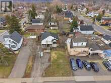 880 LAWRENCE ROAD | Hamilton Ontario | Slide Image Four