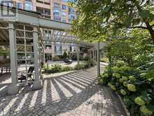 406 - 2511 LAKESHORE ROAD W | Oakville Ontario | Slide Image Twenty-eight