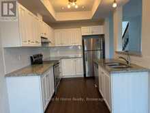 11 WHITE STAR LANE | Grimsby Ontario | Slide Image Five