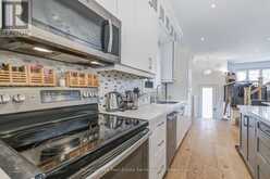 176 LEYTON AVENUE | Toronto Ontario | Slide Image Eight