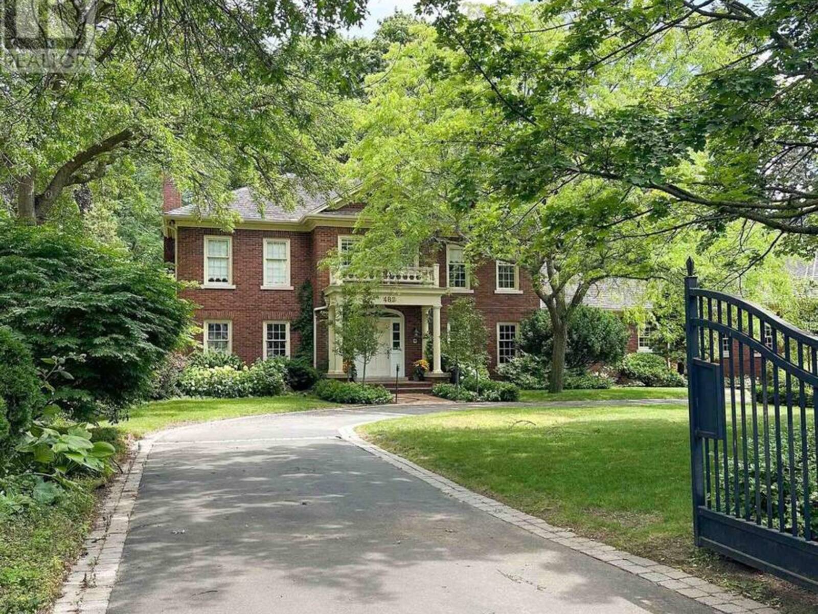 488 MACDONALD ROAD, Oakville, Ontario L6J 2B9