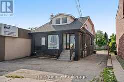 881 LAKESHORE ROAD E | Mississauga Ontario | Slide Image Two
