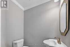 195 WILTON STREET | Burlington Ontario | Slide Image Nine