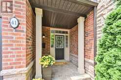 41 - 300 RAVINEVIEW WAY | Oakville Ontario | Slide Image Three