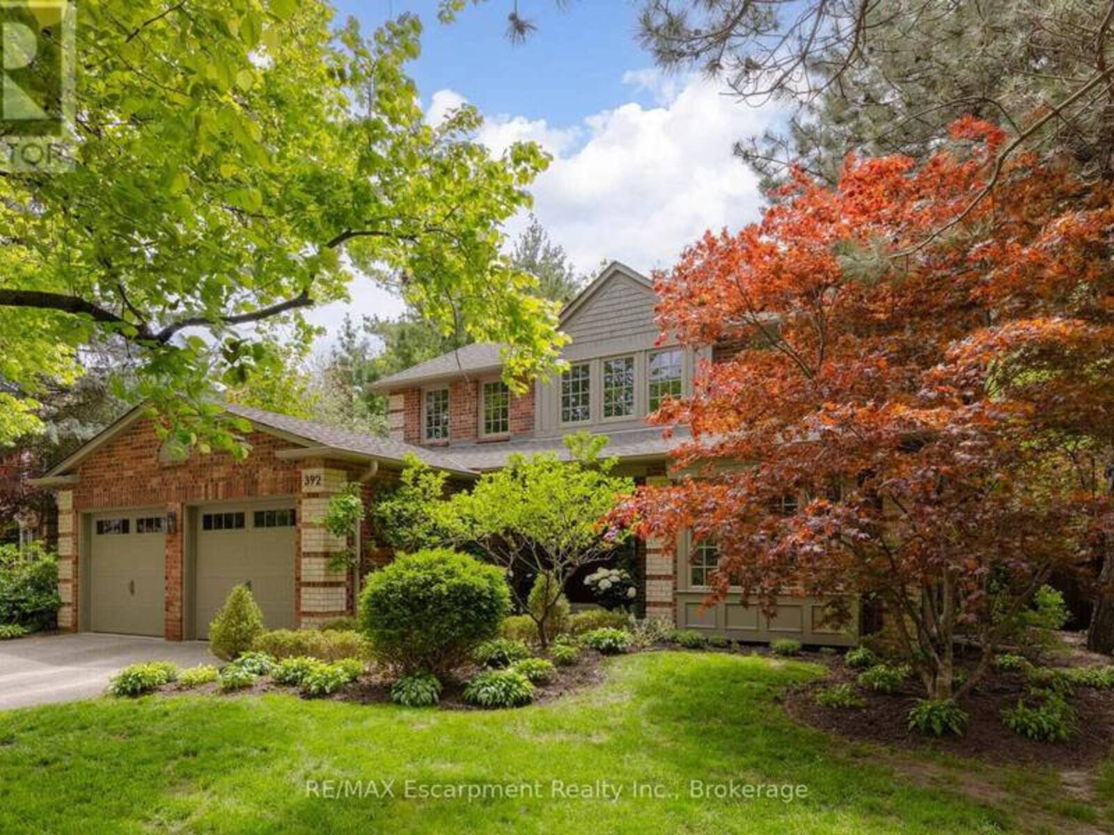 392 ASPEN FOREST DRIVE, Oakville, Ontario L6J 6H5