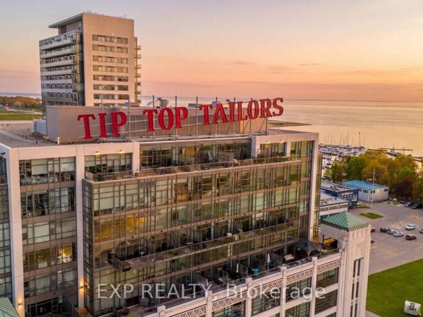 301 - 637 LAKE SHORE BOULEVARD W, Toronto, Ontario M5V 3J6