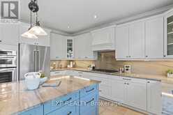 2390 TAYLORWOOD DRIVE | Oakville Ontario | Slide Image Eight