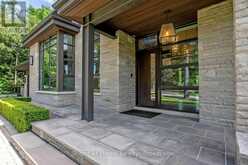 265 MAPLE GROVE DRIVE | Oakville Ontario | Slide Image Three